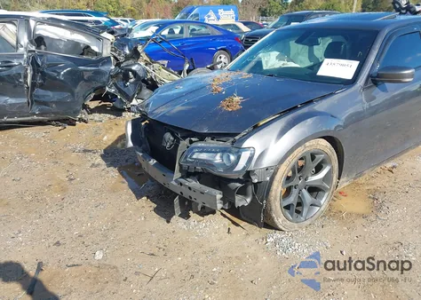 2022 Chrysler 300 S из США, поврежденный, VIN 2C3CCABG8NH130829